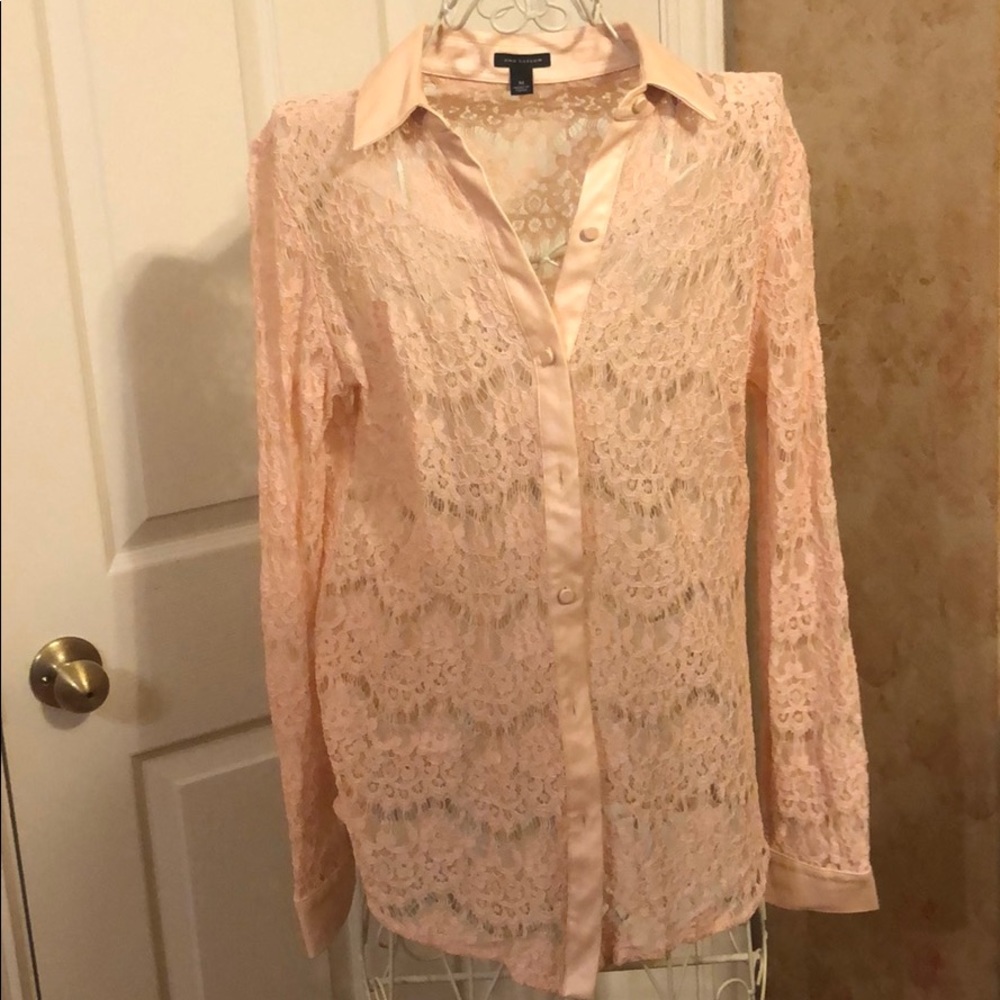 Women’s sheer lace long sleeved top
